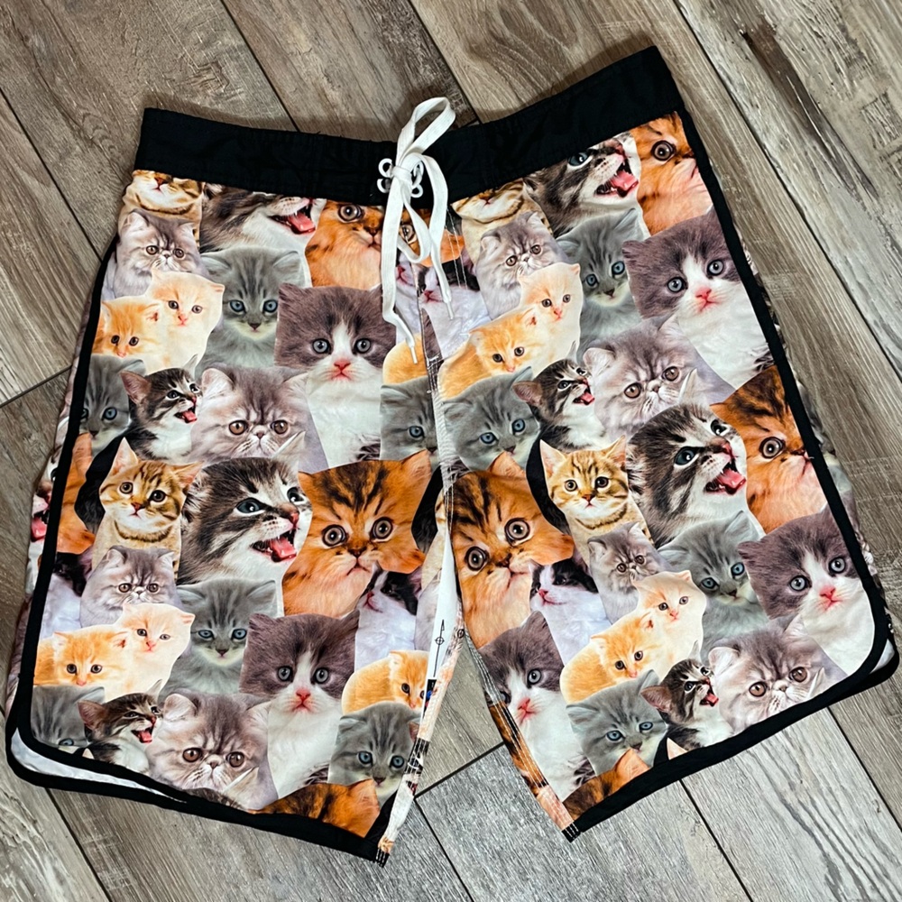 Bioworld Kitten Cat Patterned Swim Trunk Shorts = BEST IDEA EVER!!! 😃